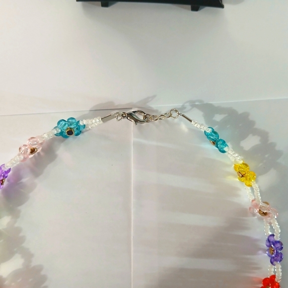 Handcrafted Beaded Flower Choker - Picture 4 of 5